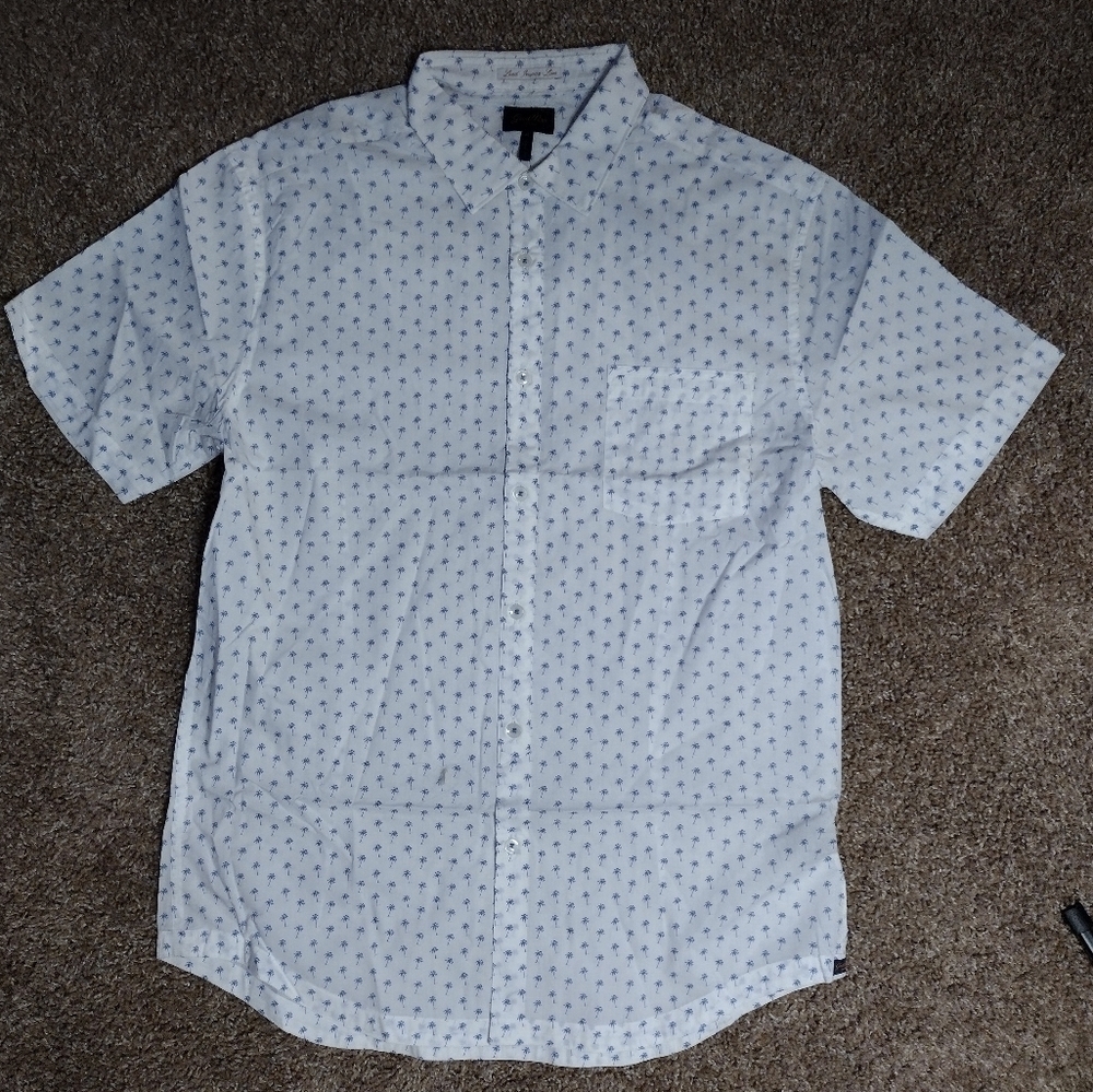 Good Man Brand White and Blue Short Sleeve Palm Tree Button Down Shirt